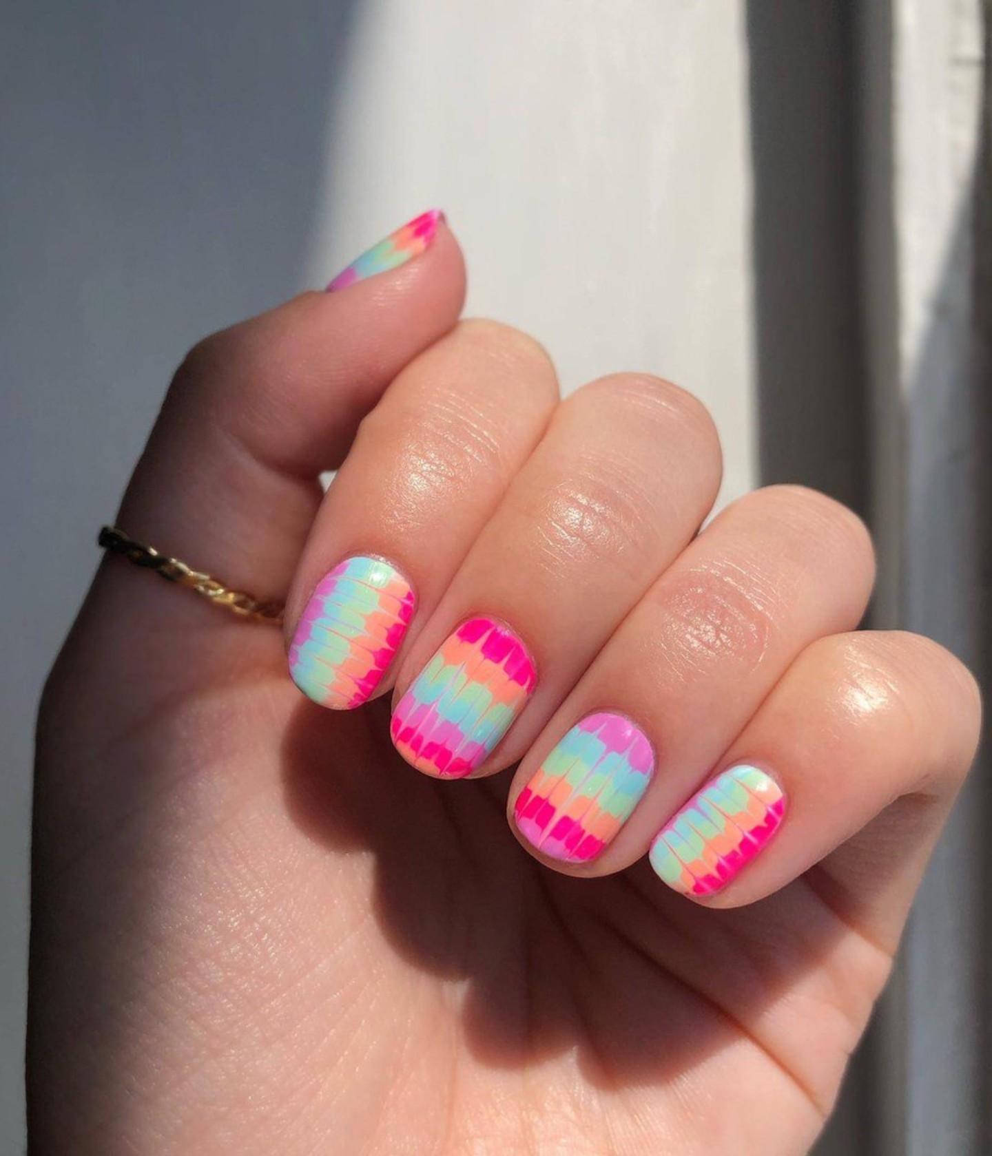 Pastel Rainbow Waves