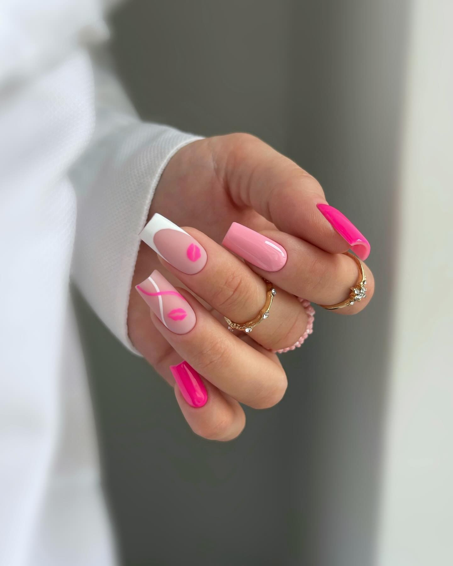 Elegant Pink and White Design