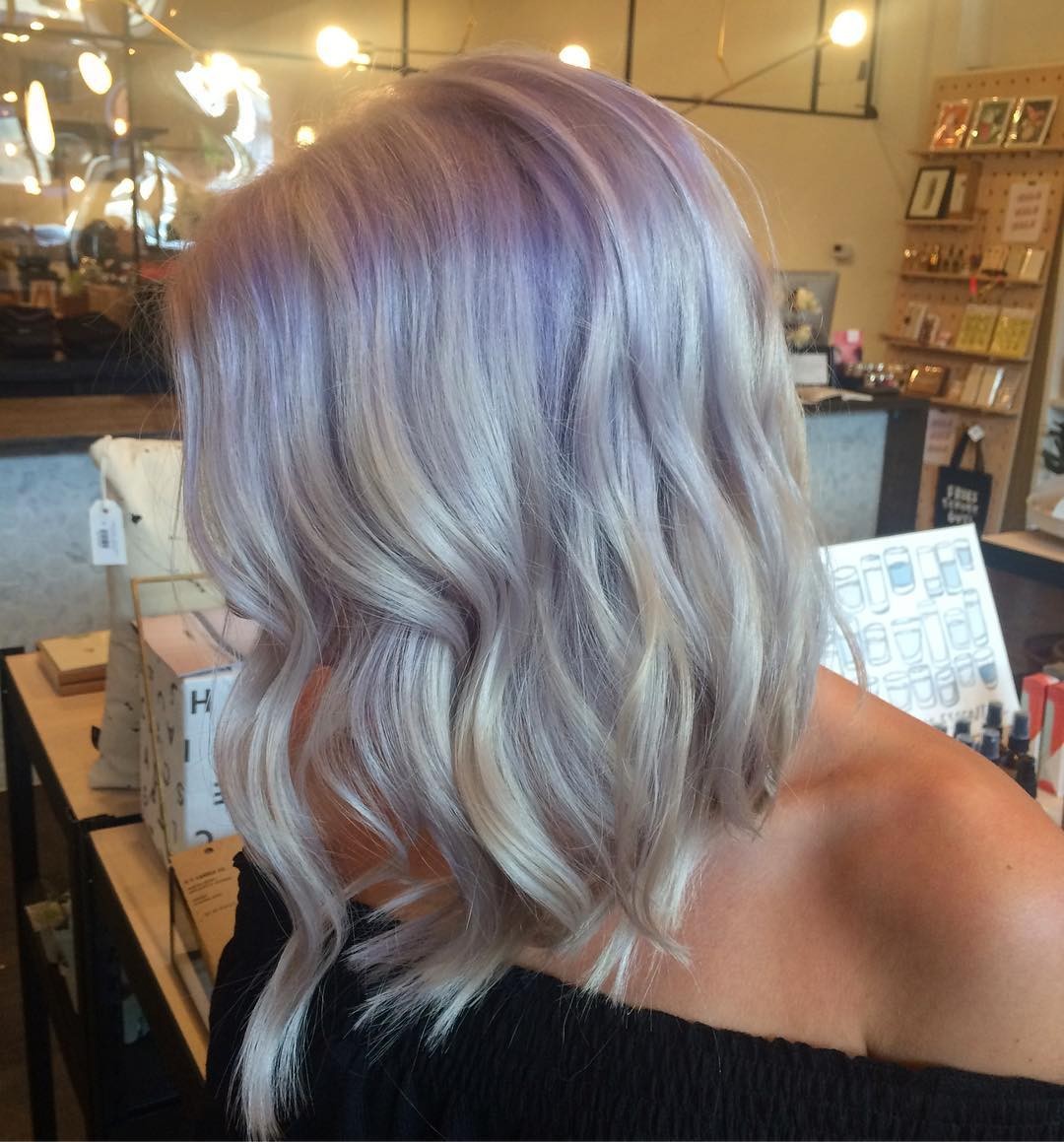 Lilac Hues for the Chic Professional