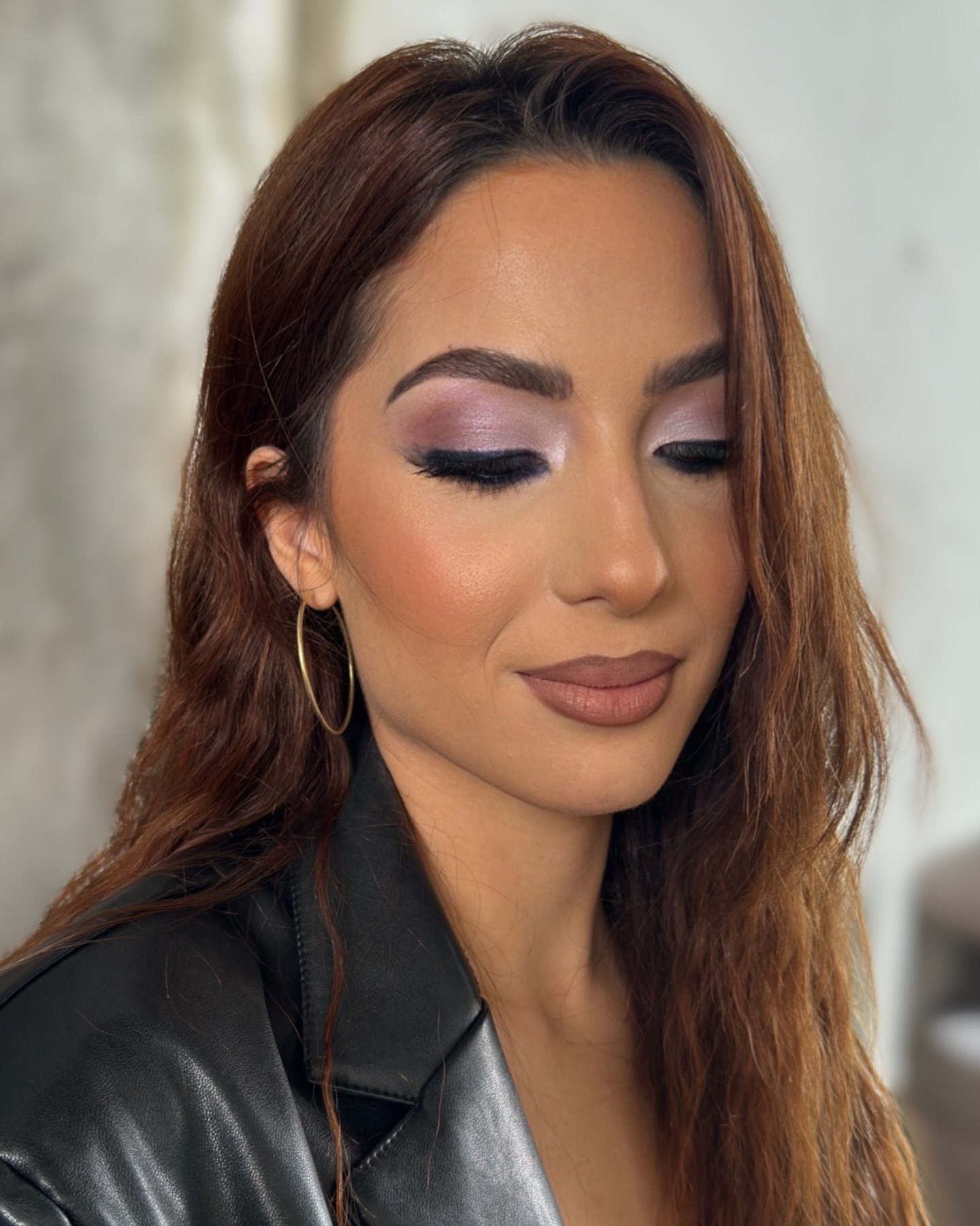 Soft Purple Eyeshadow with Glossy Lips