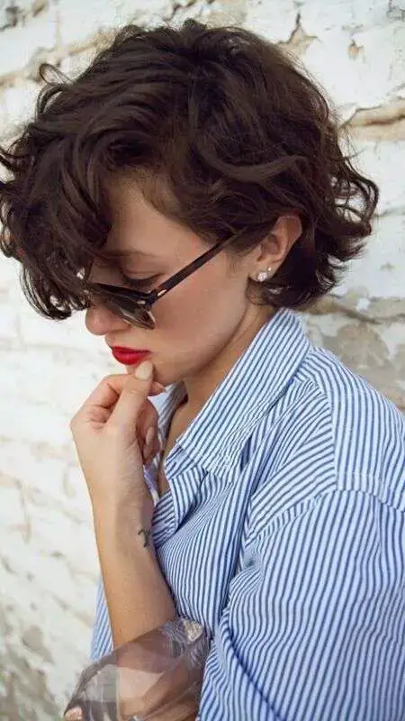 The Retro Wavy Updo