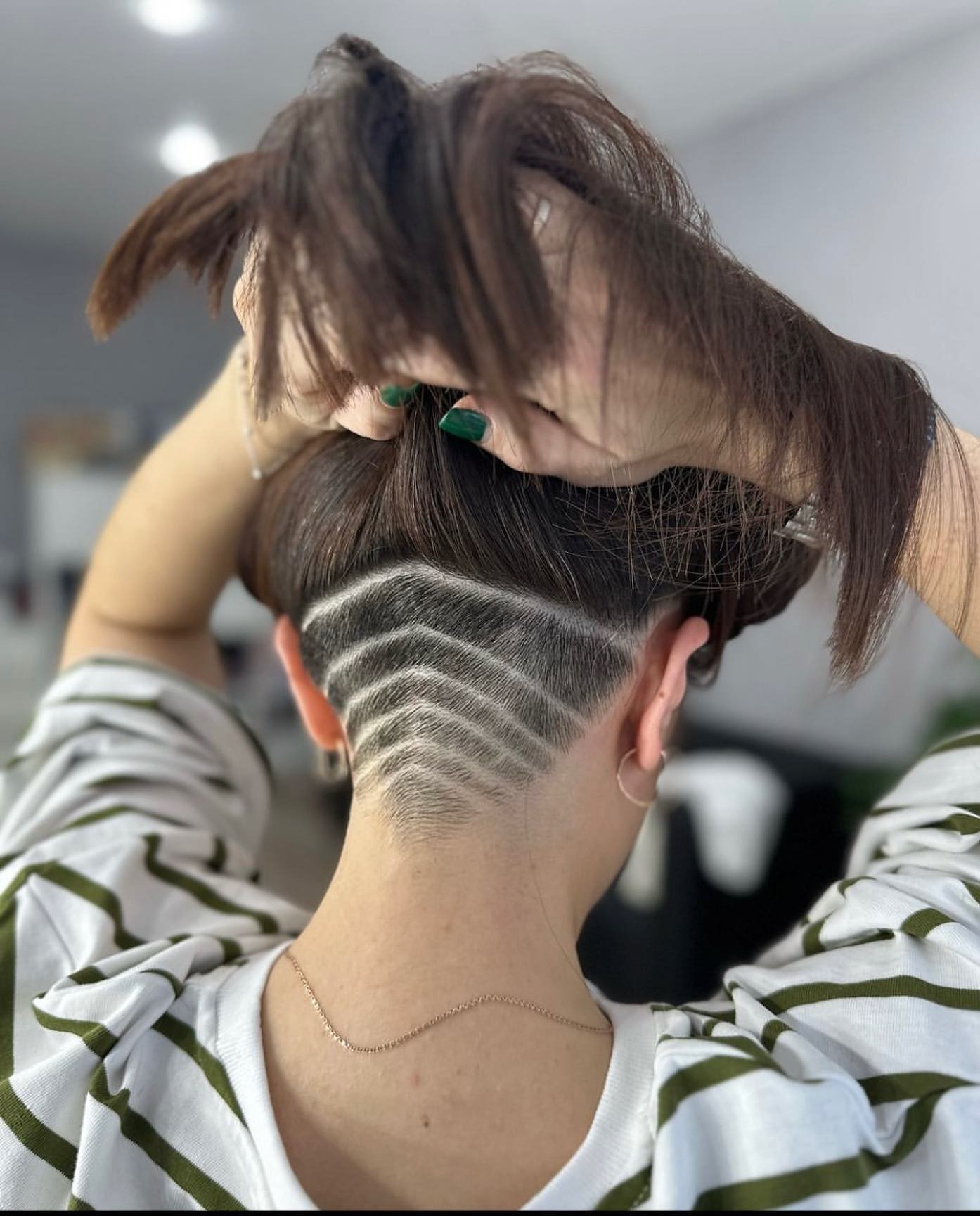 The Symmetrical Precision Undercut