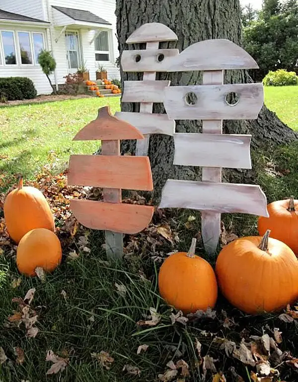 Painted Wooden Stake Pumpkin Patch Ghosts