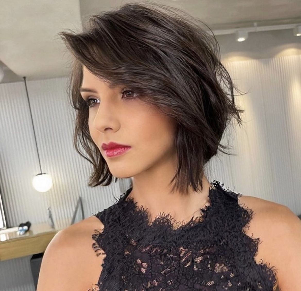 The Edgy Asymmetrical Wavy Bob