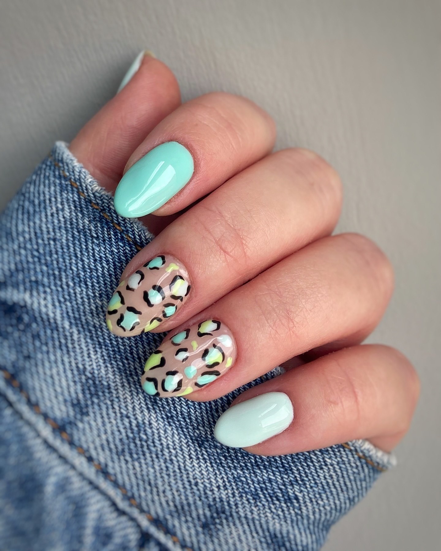 Pastel Mint Leopard Nails