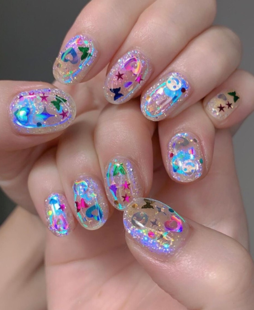 Glitter Universe: Party on Your Fingertips