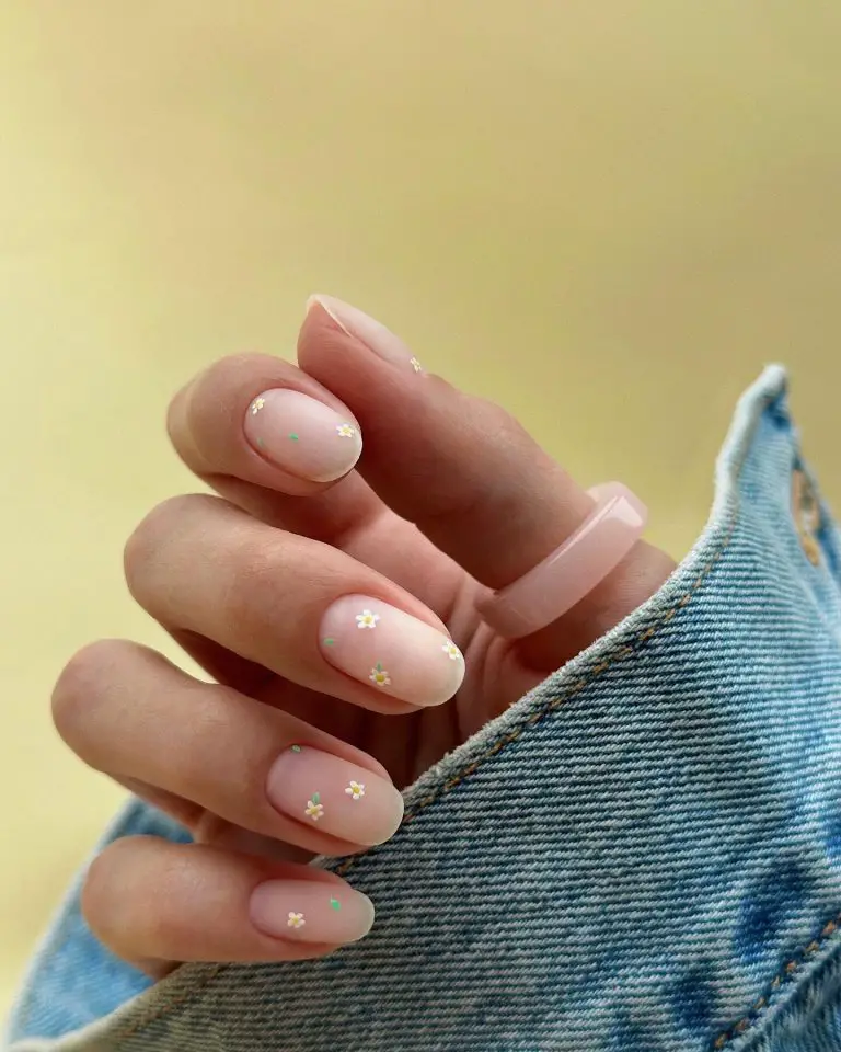 Spring Round Nails 2024: Embracing The Seasons Charm With Trendsetting Designs