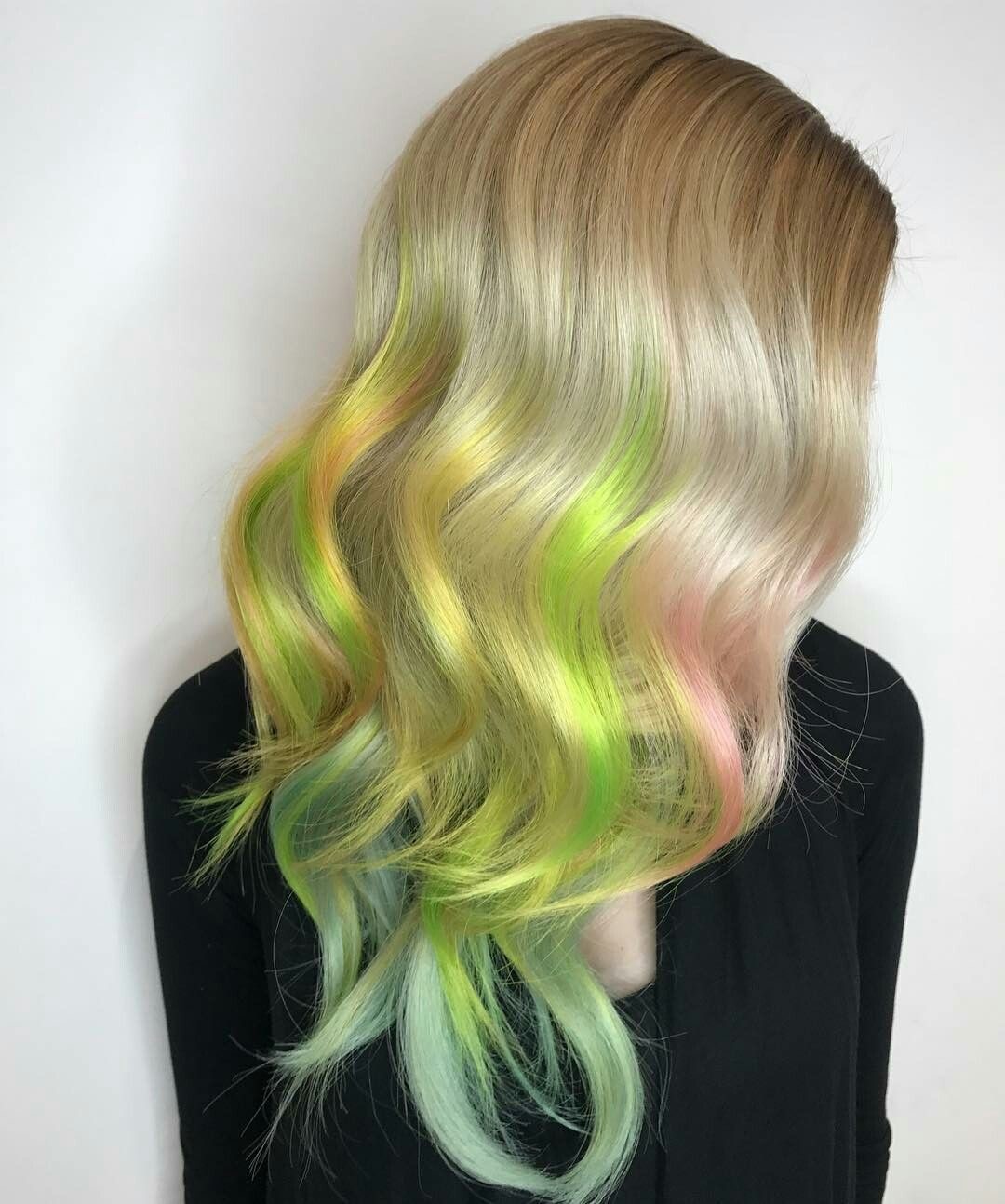 Pastel Rainbow Waves