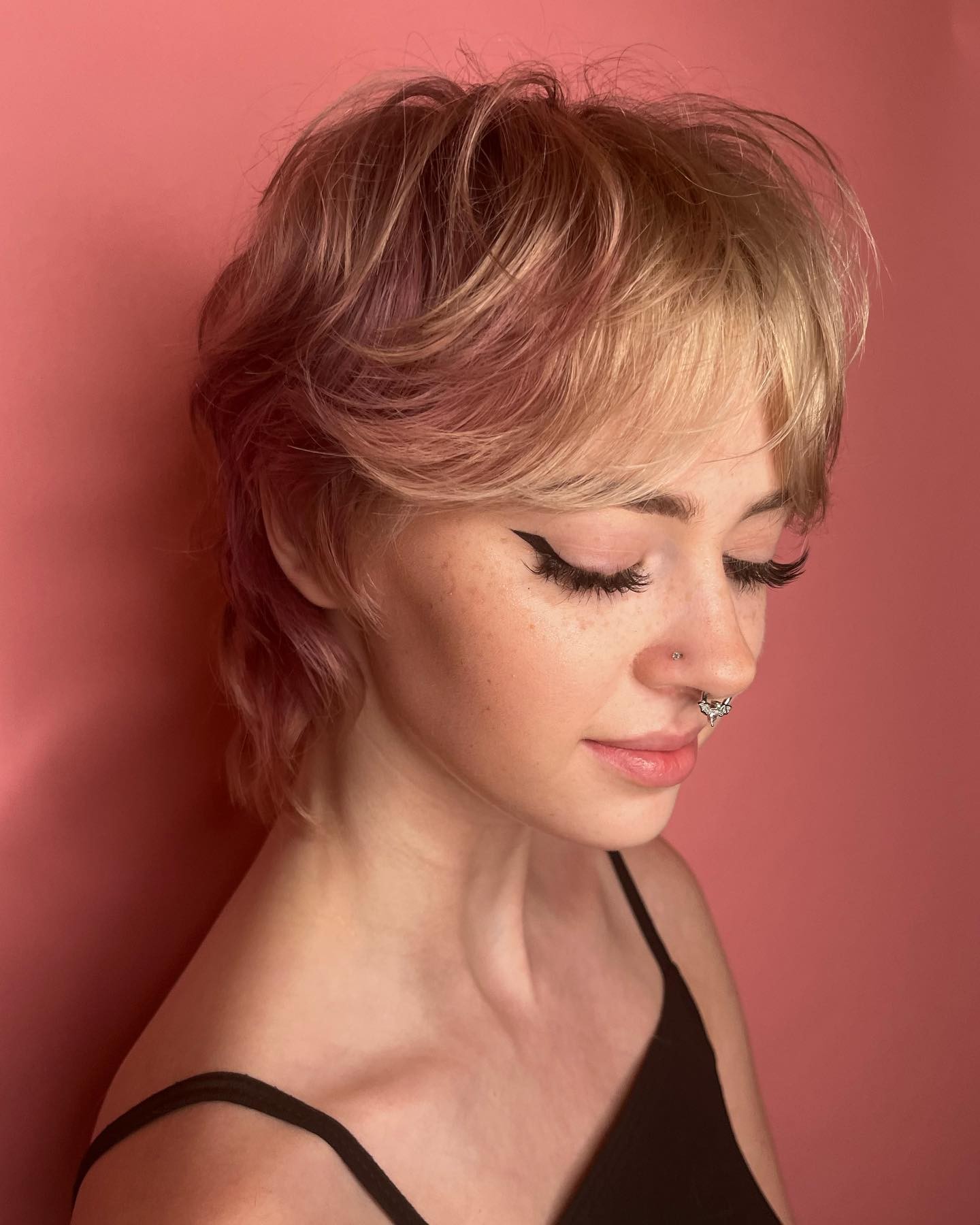 The Rose-Tinted Dream: A Soft Shag for Fine Hair