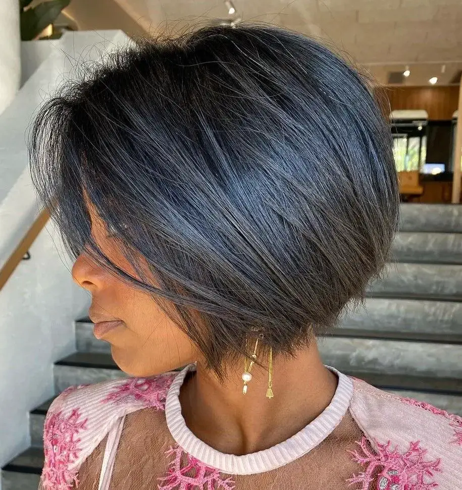 The Sleek Bob: A Classic Reinvented