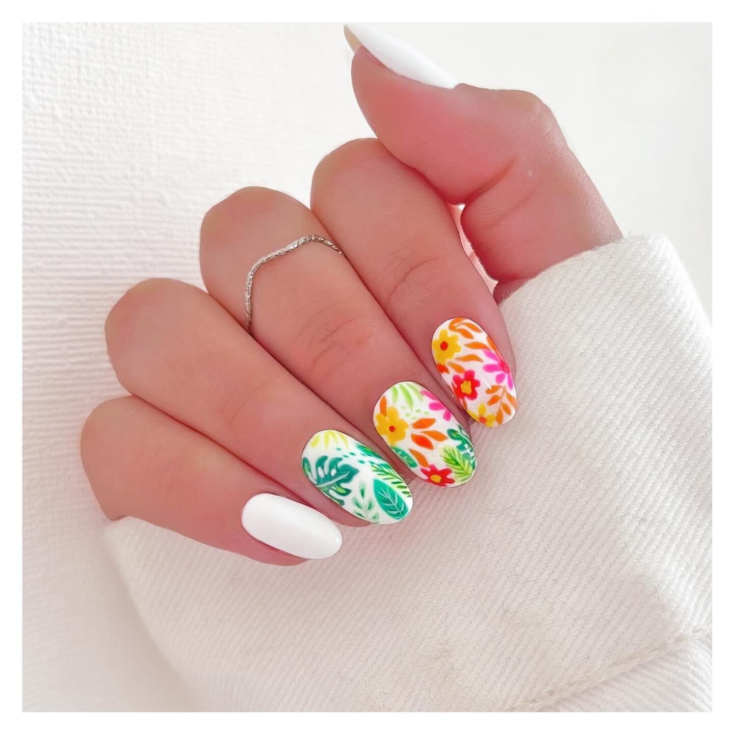 Tropical Floral Fiesta