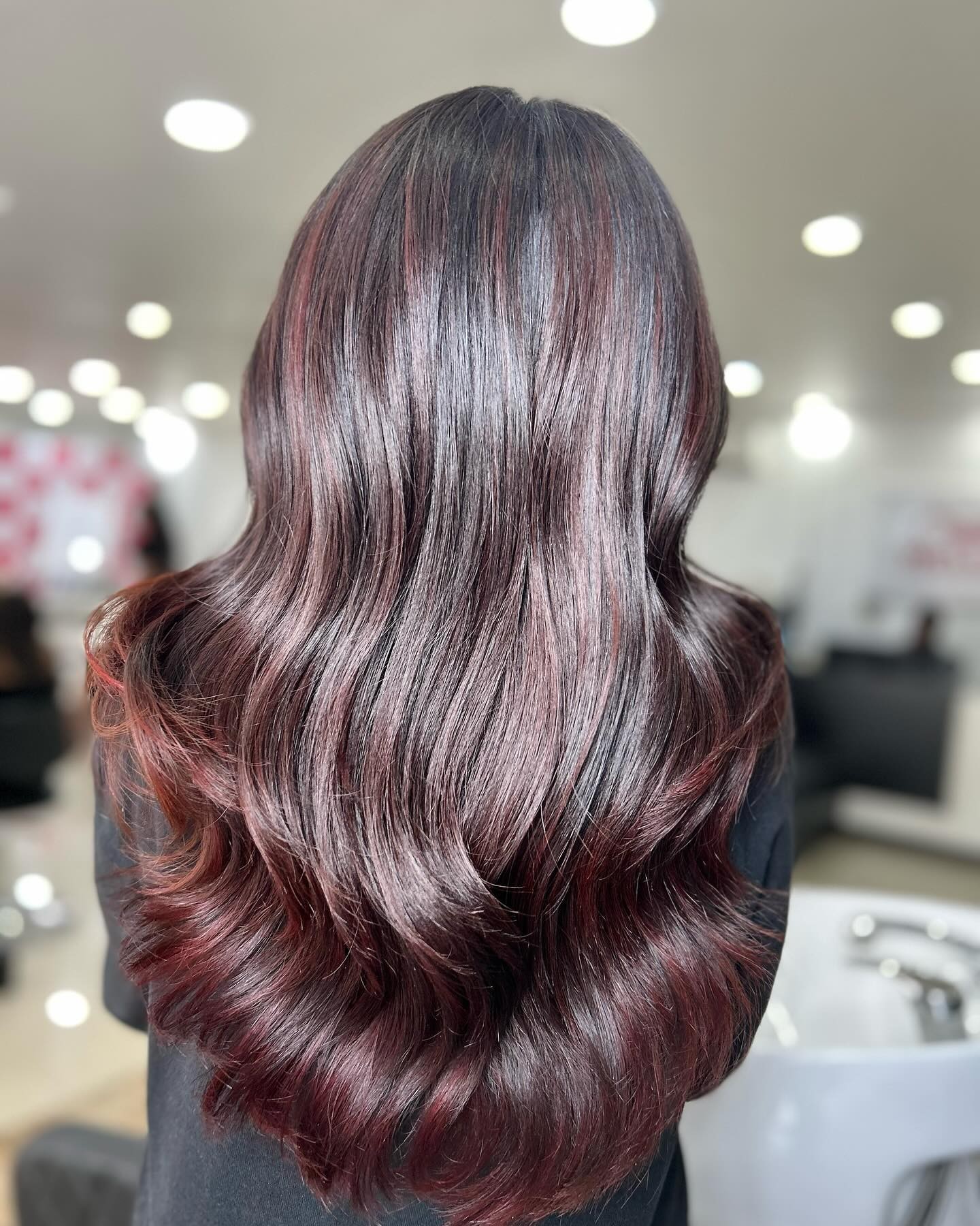 Glossy Deep Waves