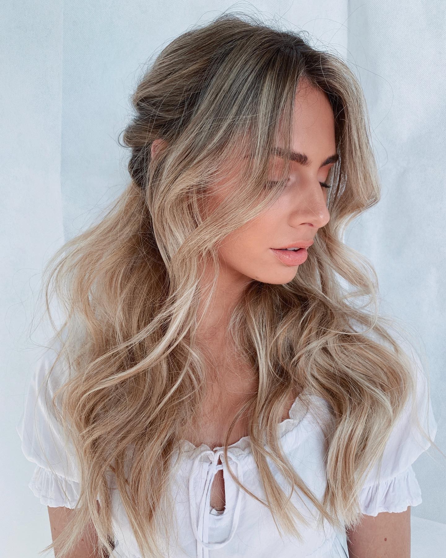 Soft Waves with a Gentle Half-Up Twist