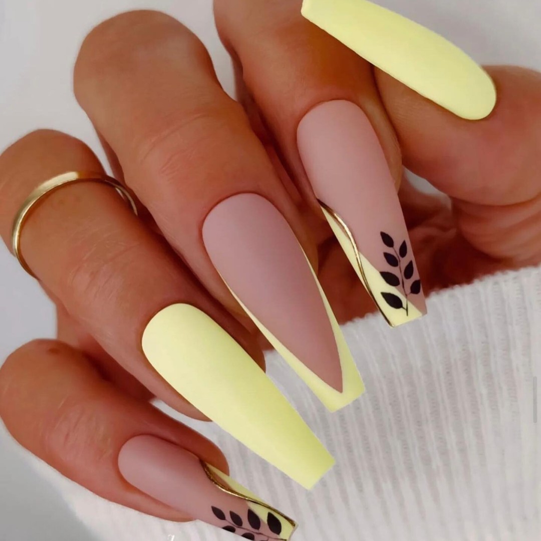 Chic Yellow Tips and Botanical Accents