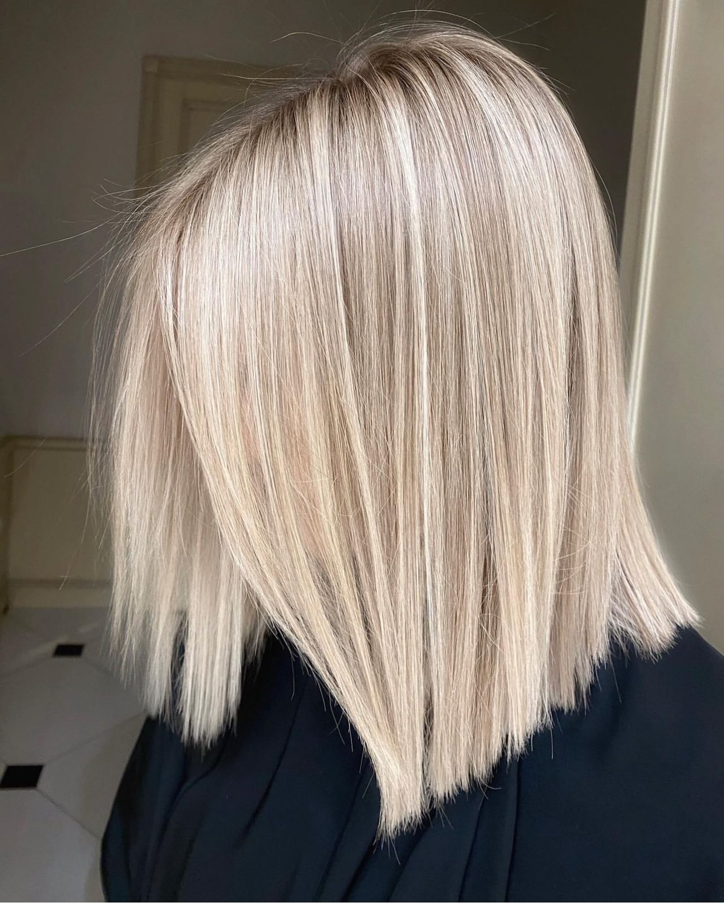 Beige Blonde Bob with Precision