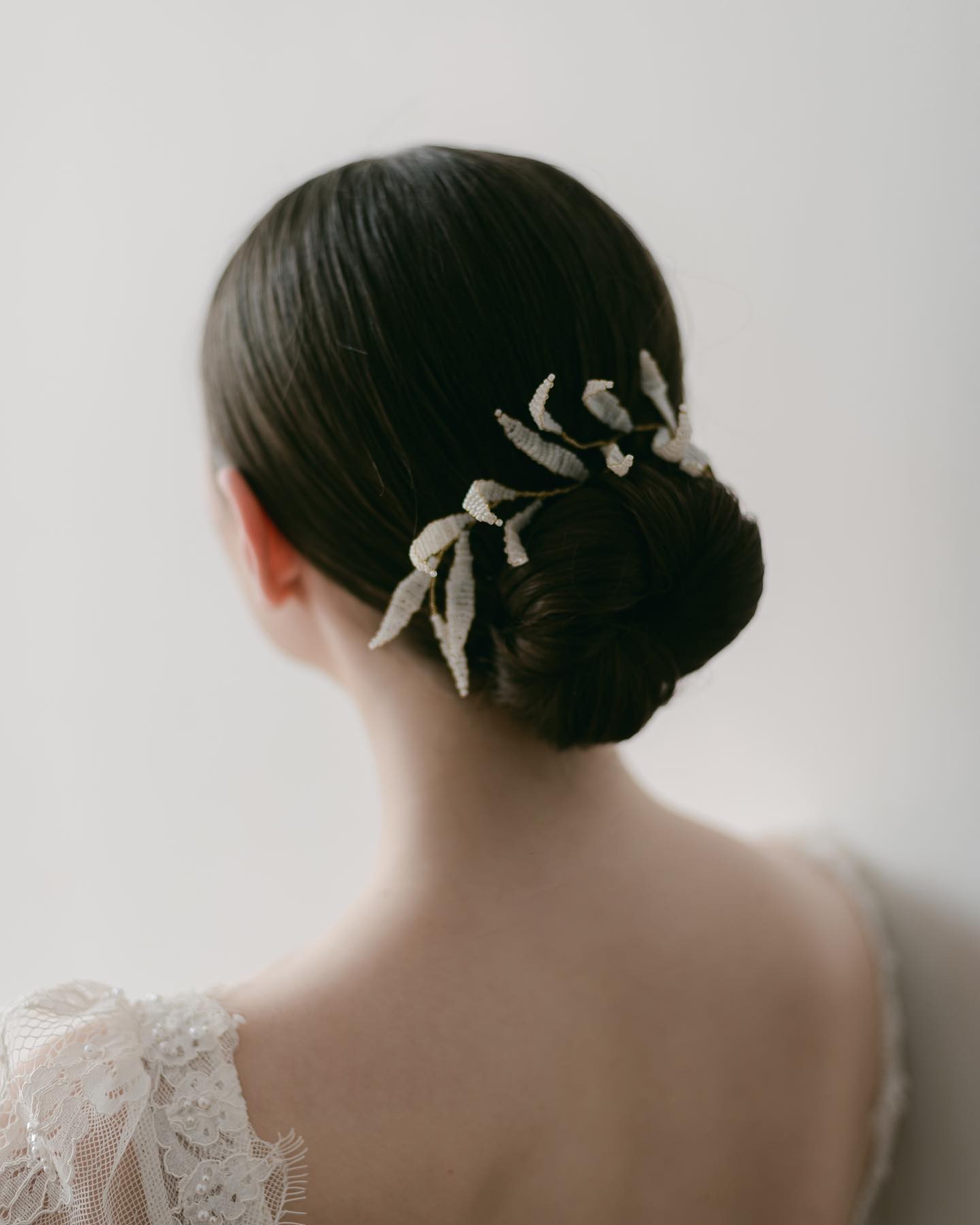 Beaded Leaf Bun Accessory