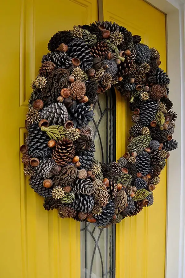 Tremendously Textured Fall and Winter Wreath