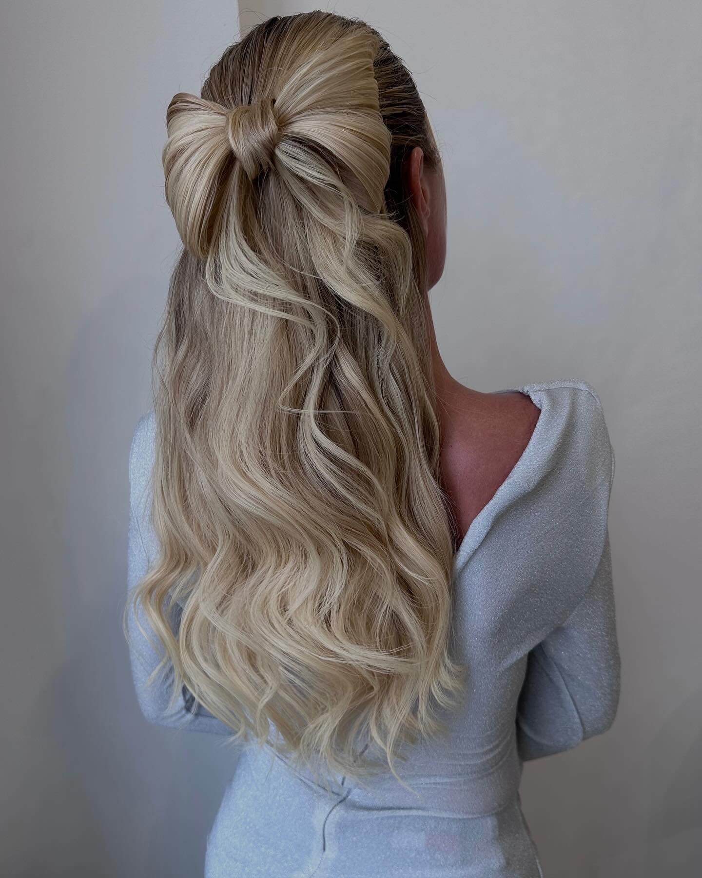 Elegant Half-Up Bow Style