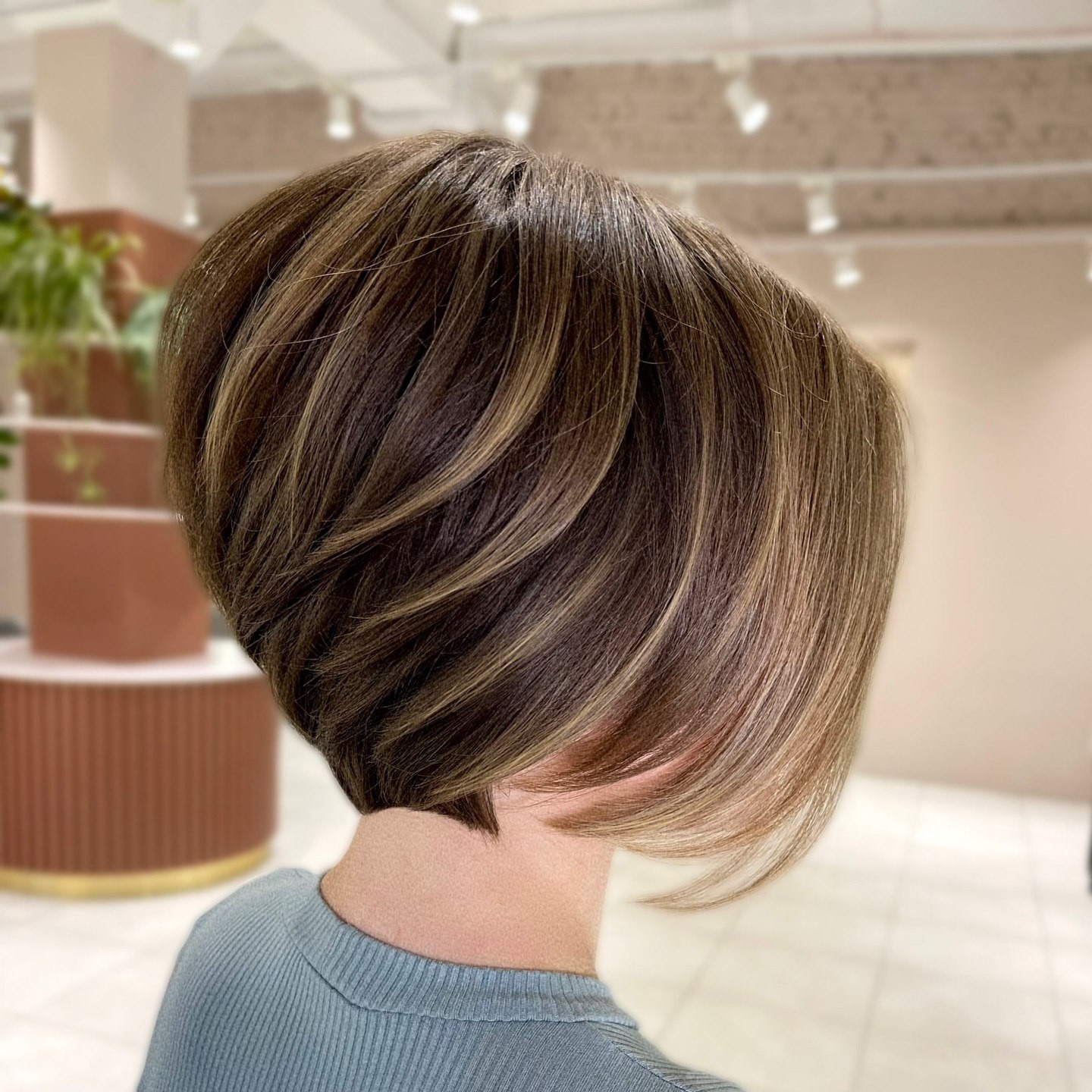 Dynamic Angled Bob: Precision and Play