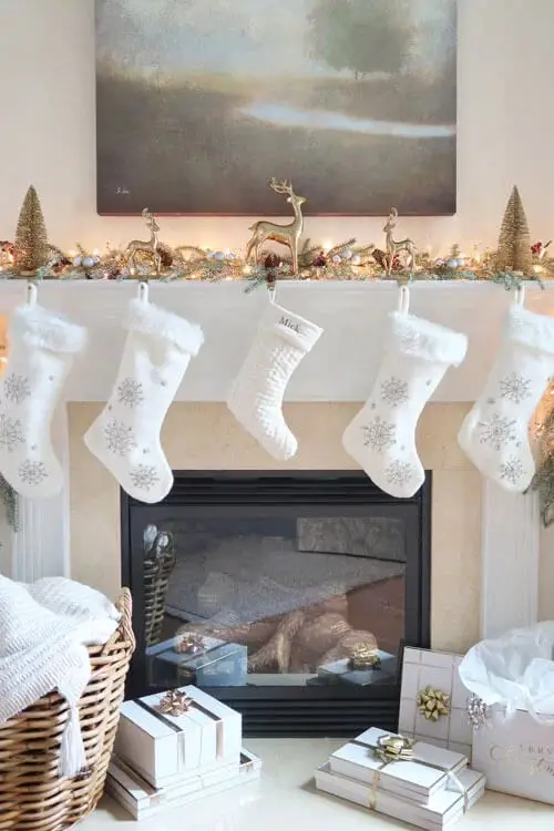 30 Enchanting White Christmas Home Decor Ideas To Bring Your Family Together