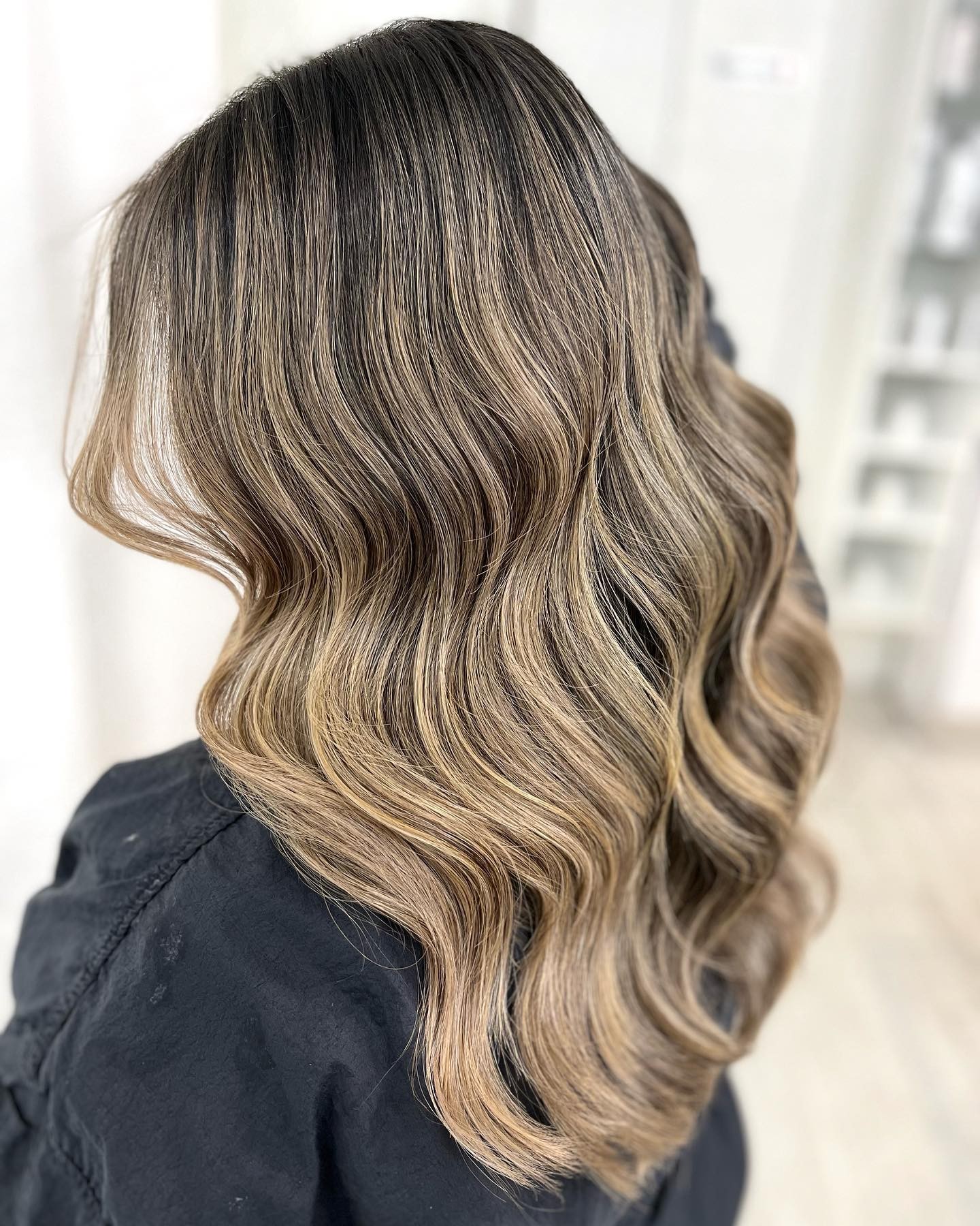 Dramatic Honey Blonde Curls