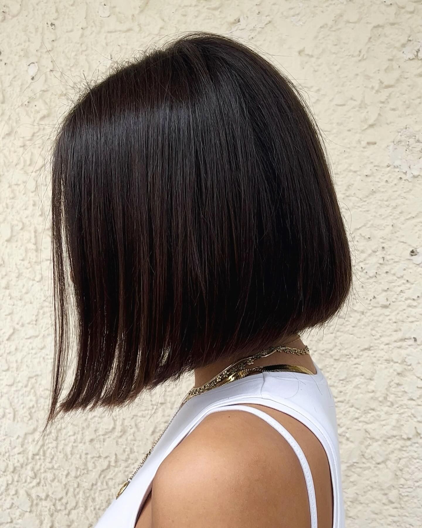 A Study in Contrast: Sleek Bob with Textured Ends