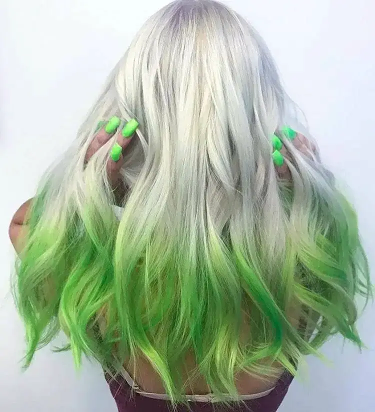 Green Ombre Waves