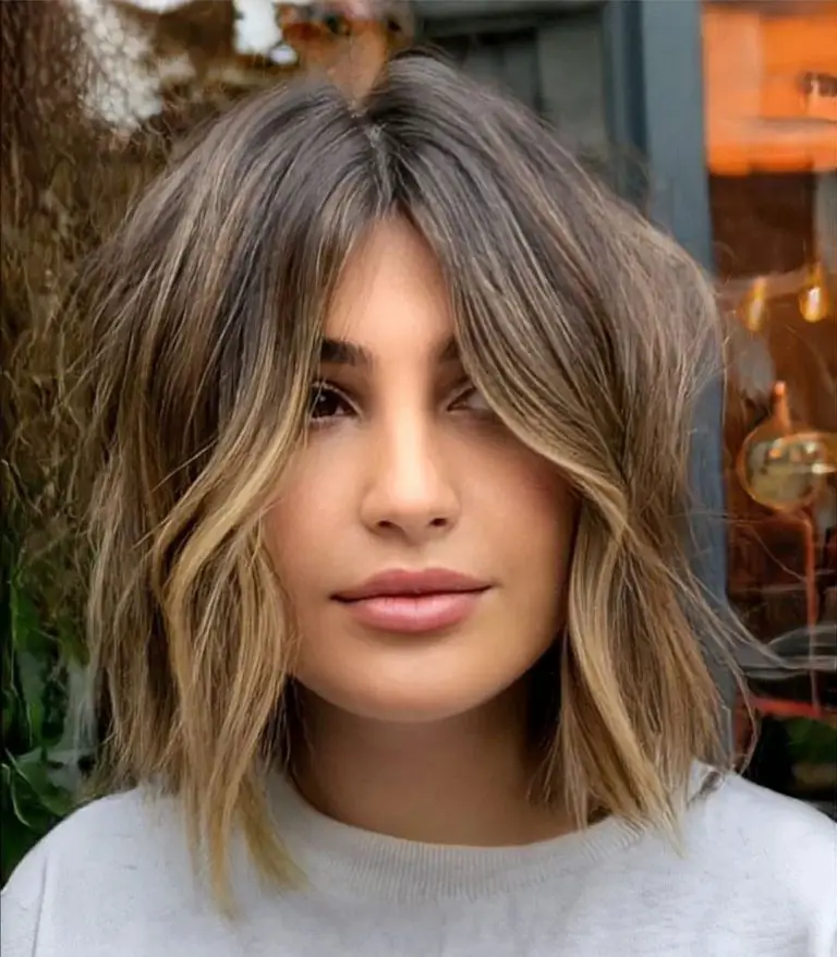 29 Trendy Messy Bob Hairstyles For A Chic 2024 Look  Get Inspired!