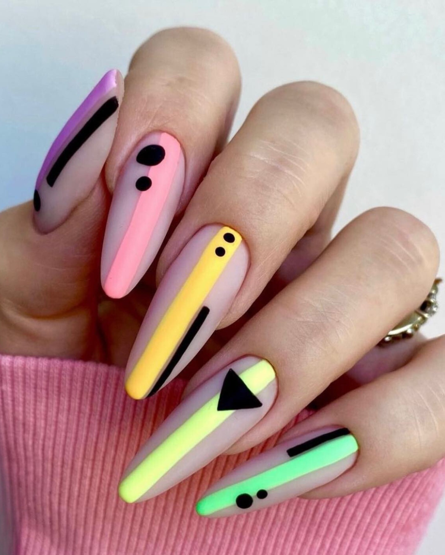 Geometric Neon Fusion