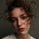 32 Curly Fall Hairstyles To Rock For Effortless, Natural, And Elegant Looks