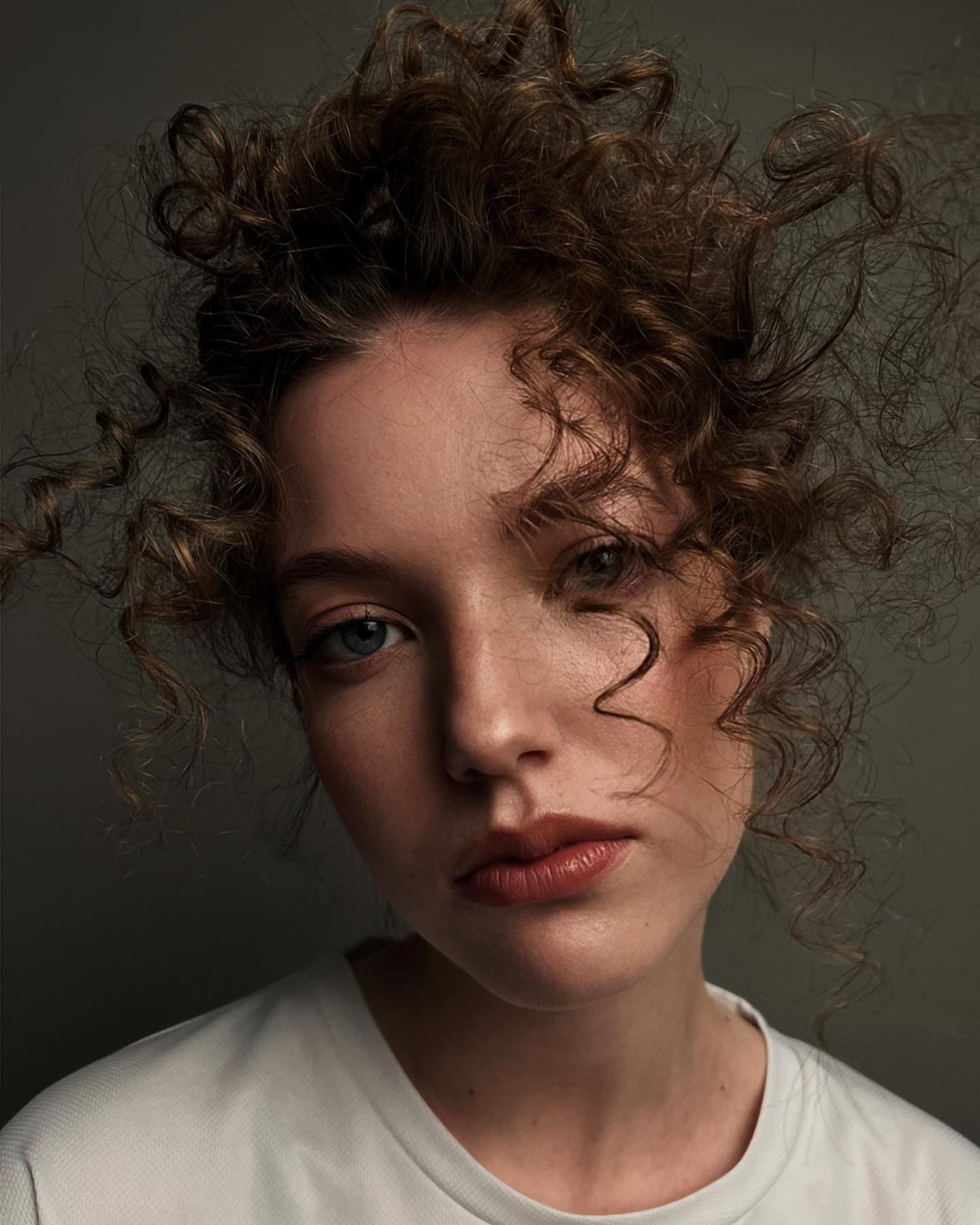 32 Curly Fall Hairstyles To Rock For Effortless, Natural, And Elegant Looks