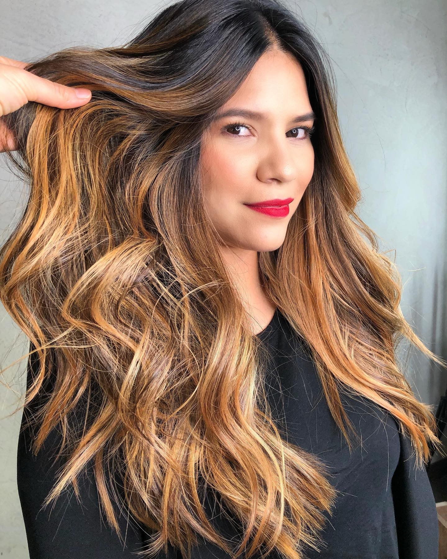 Bold Caramel Highlights on Dark Hair