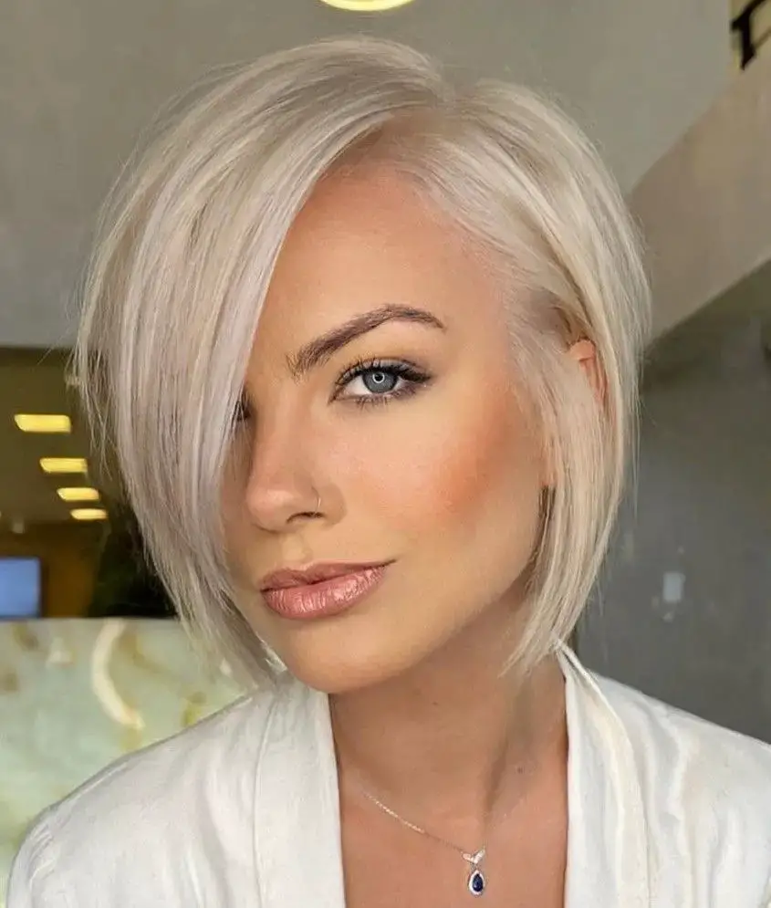 The Contemporary Chic Bob