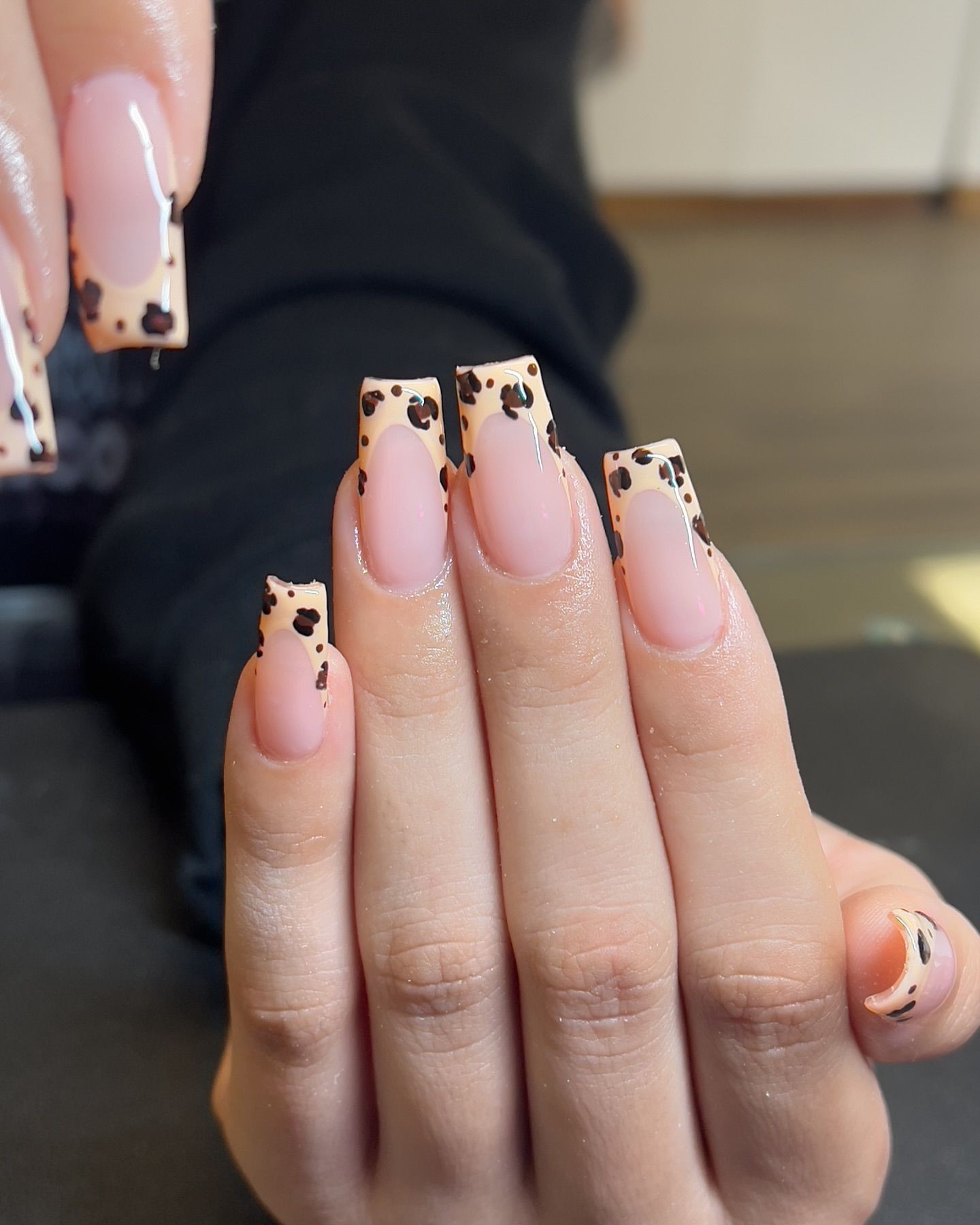 Classic Leopard French Tips