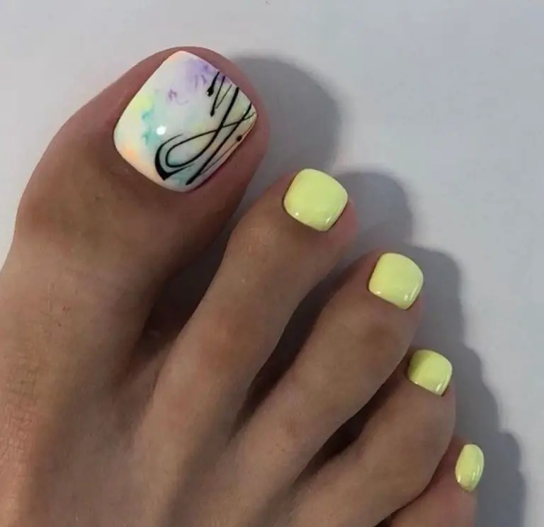 Top 30 Summer Pedicure 2024 Trends For Stunning Toes