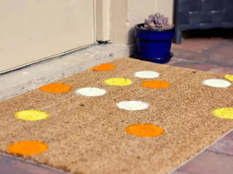 Adorable DIY Painted Doormat Design