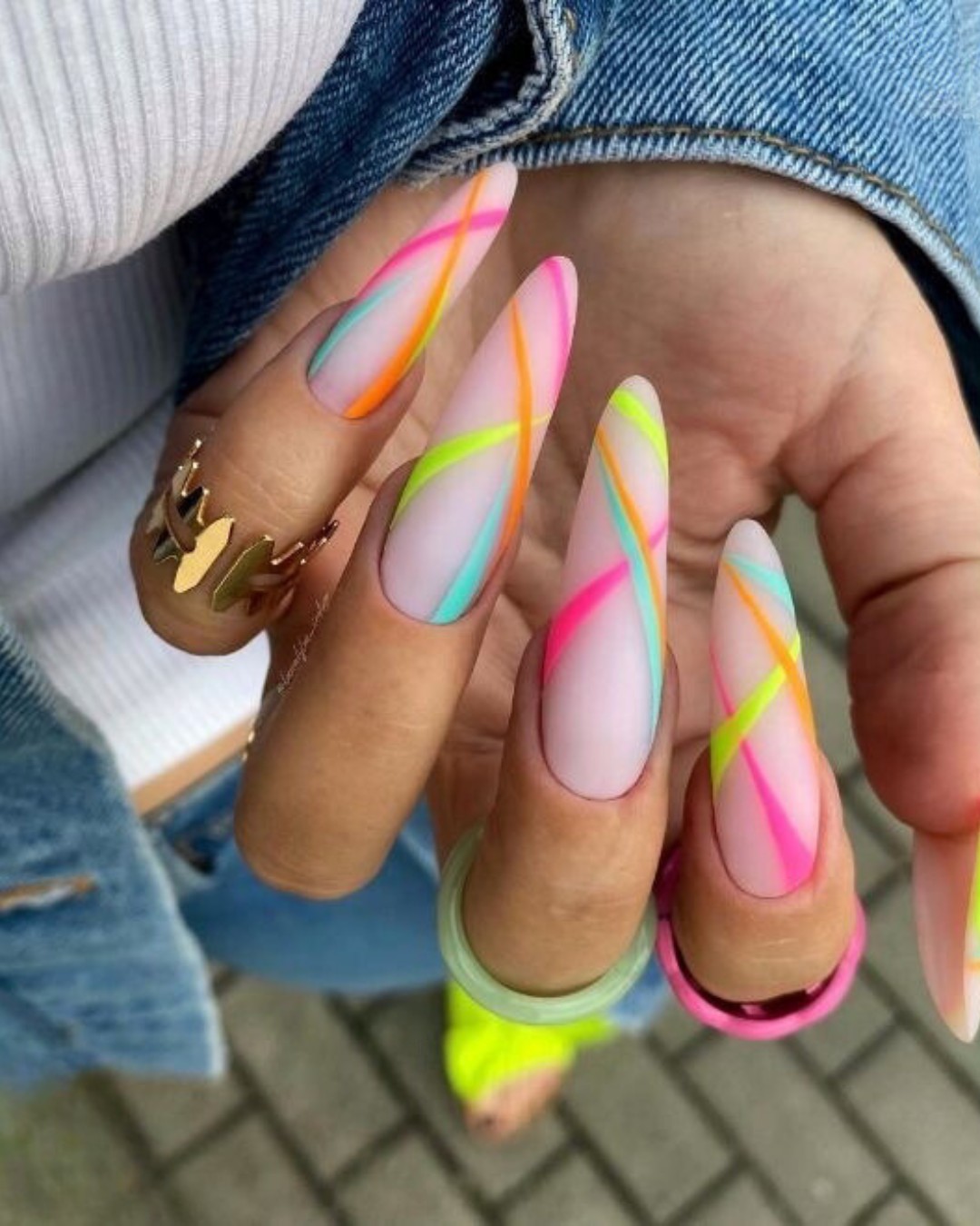 Neon Stripes