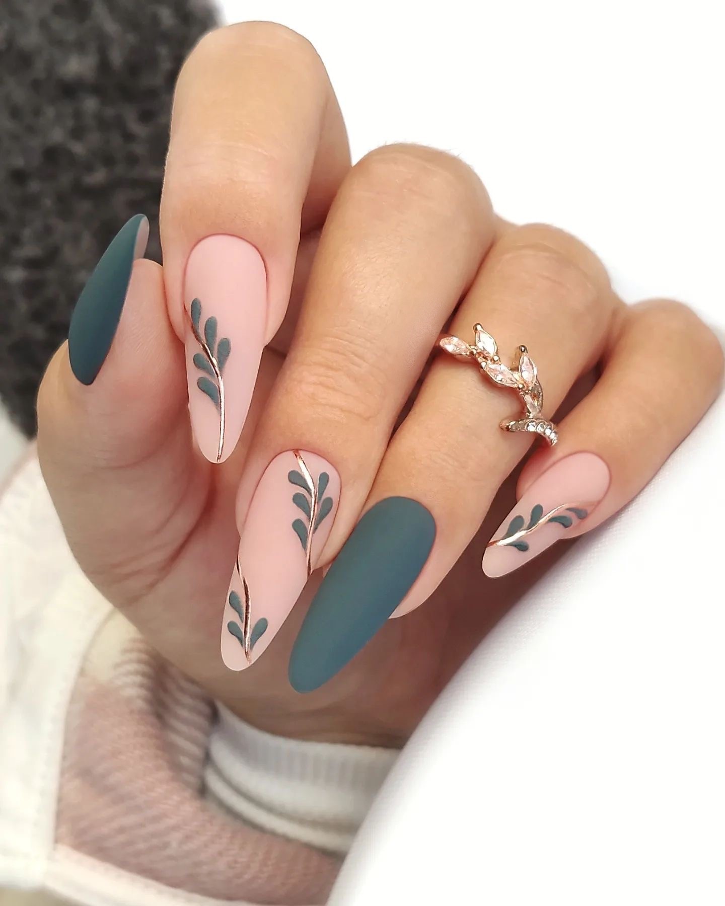 Delicate Dipped Tips with Nature-Inspired Art