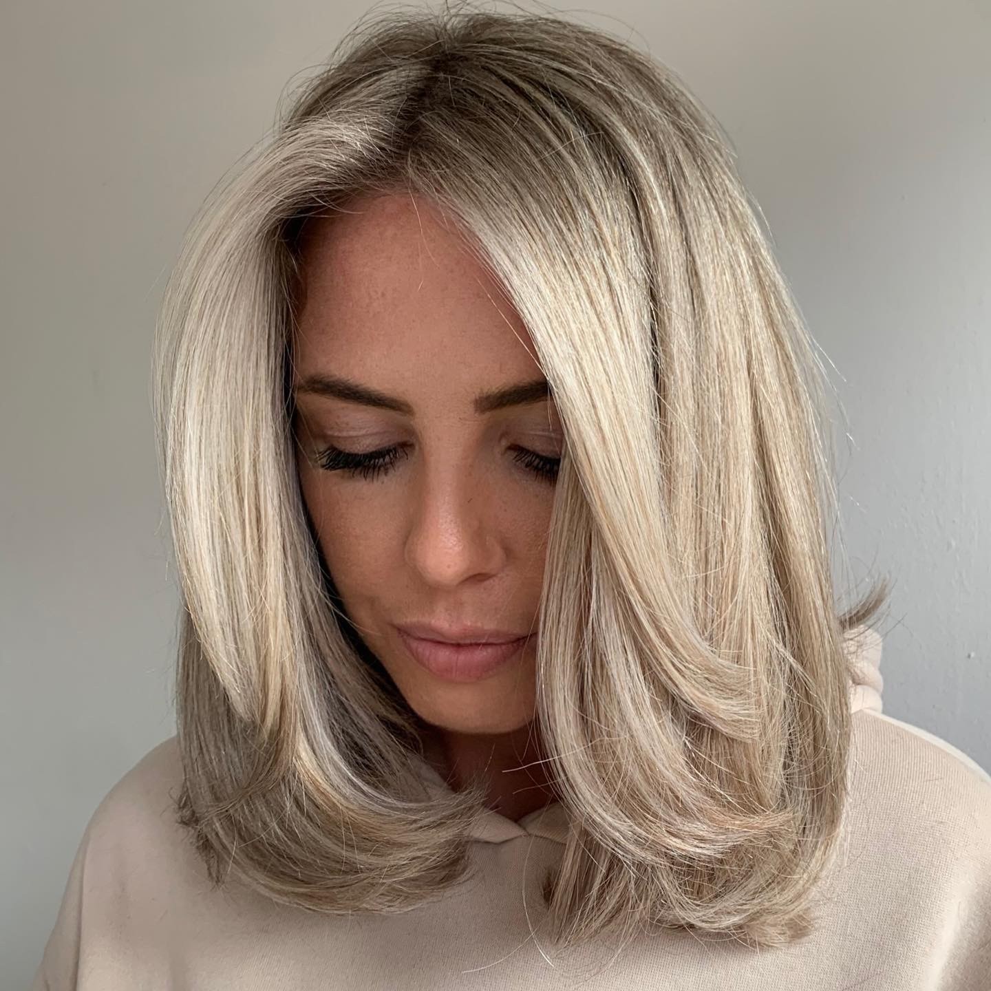 Soft Smooth Blonde Shades Style