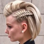 Trendy 2024 Guide: 32 Summer Hairstyles For Short Hair