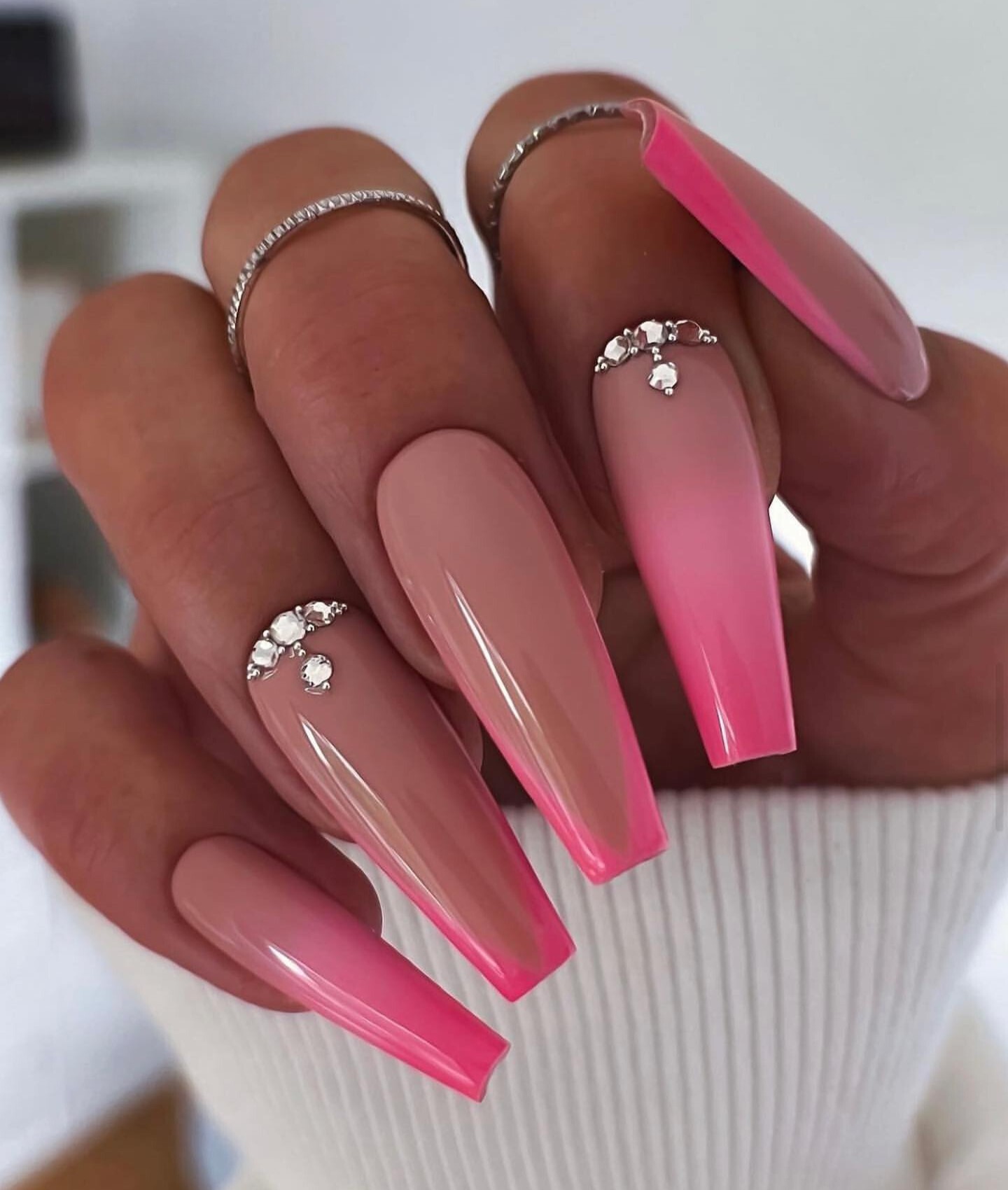 Elegance in Pink Gradient