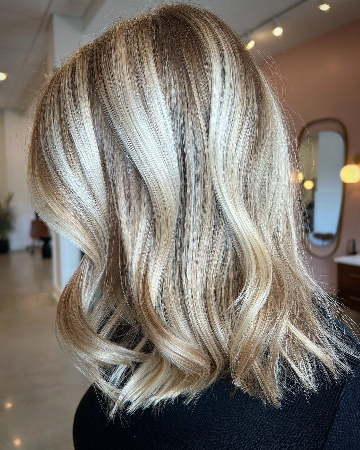 Style “Pastel Blond with Smooth Transitions”