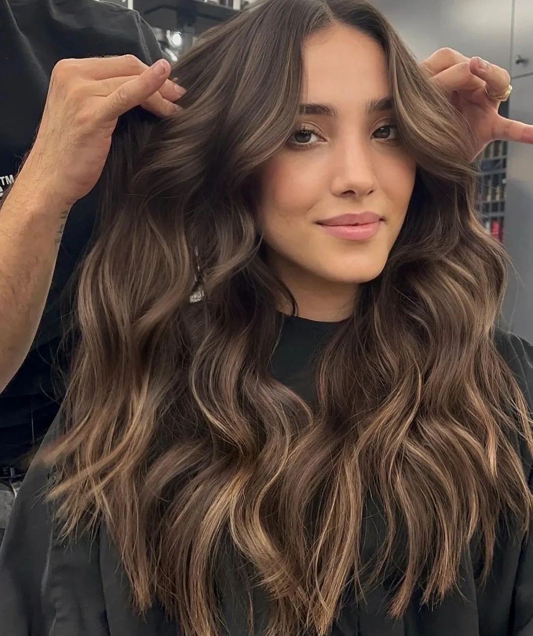 Brunette Waves – The Quintessential Summer Look