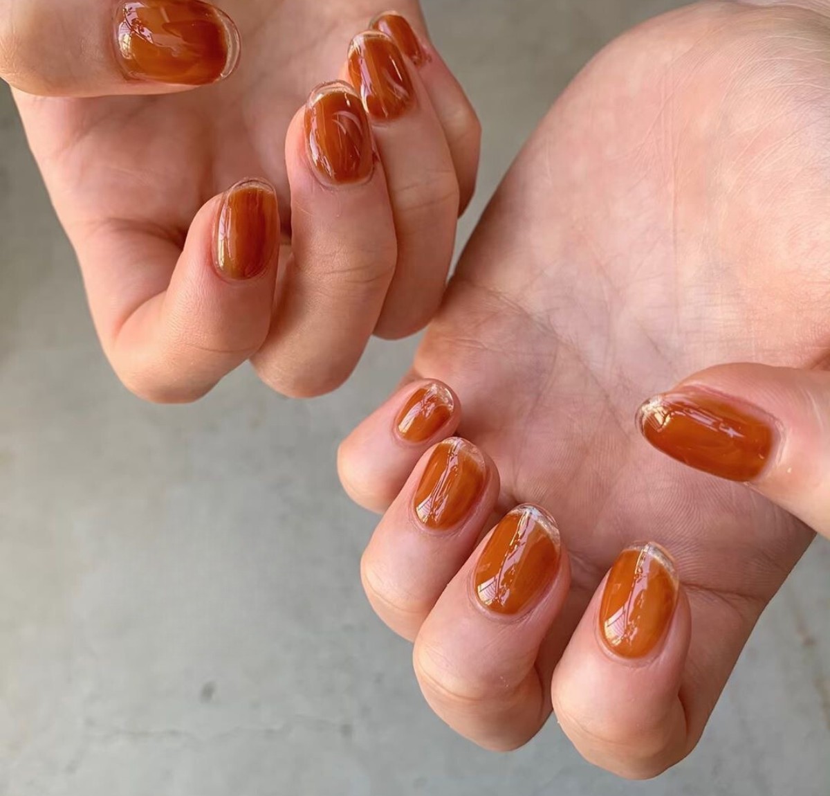 Glossy Caramel Elegance