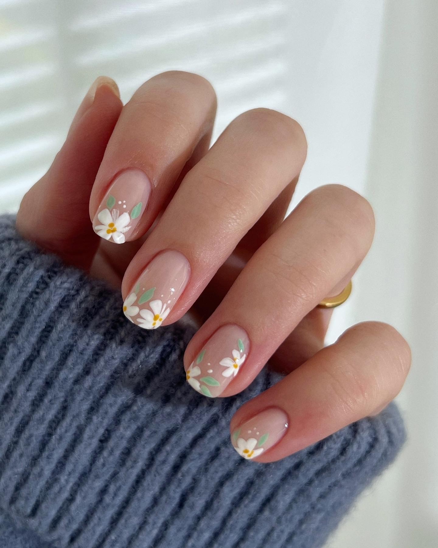 Daisies and Pastel Dreams