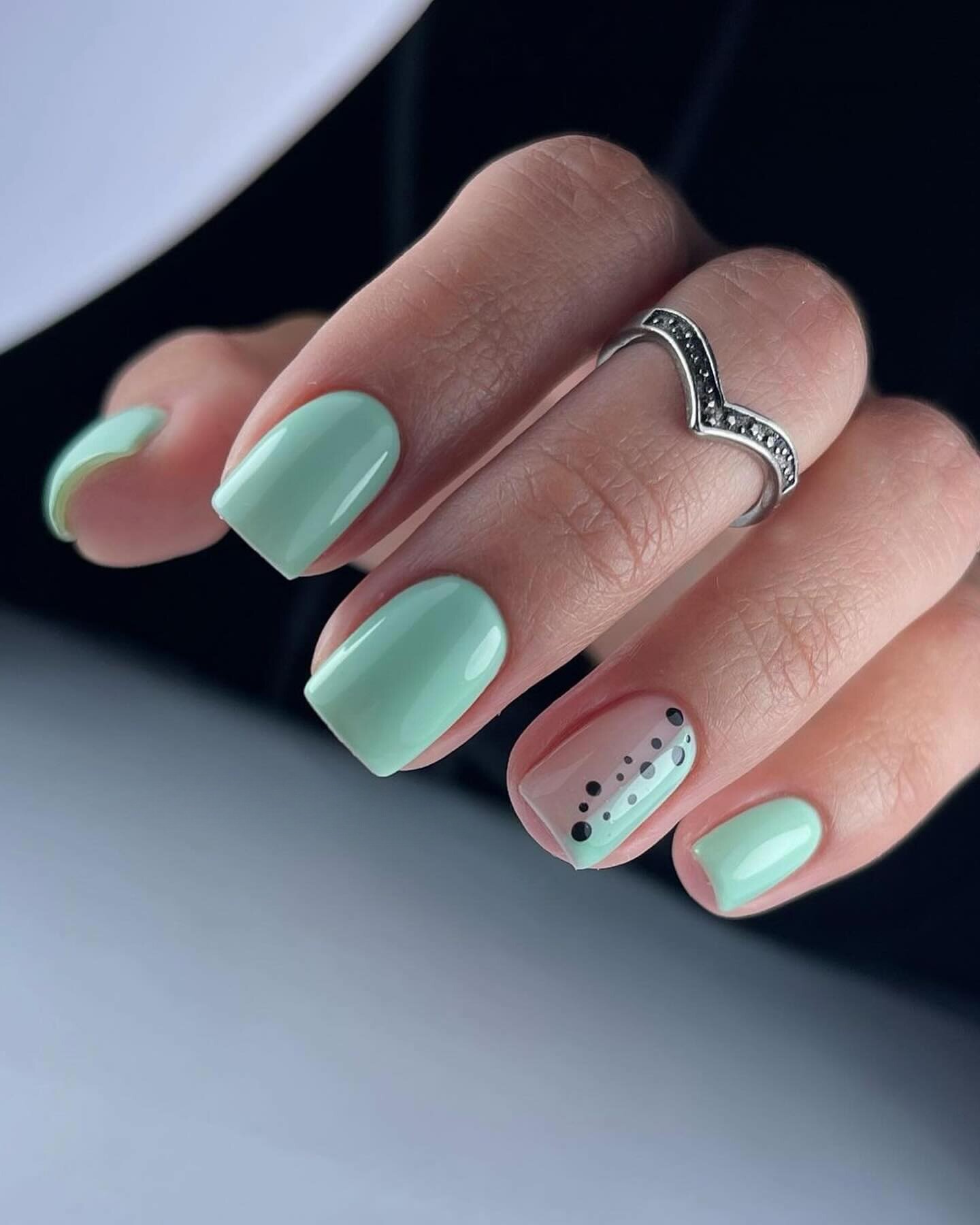 Minty Fresh with a Dot of Elegance