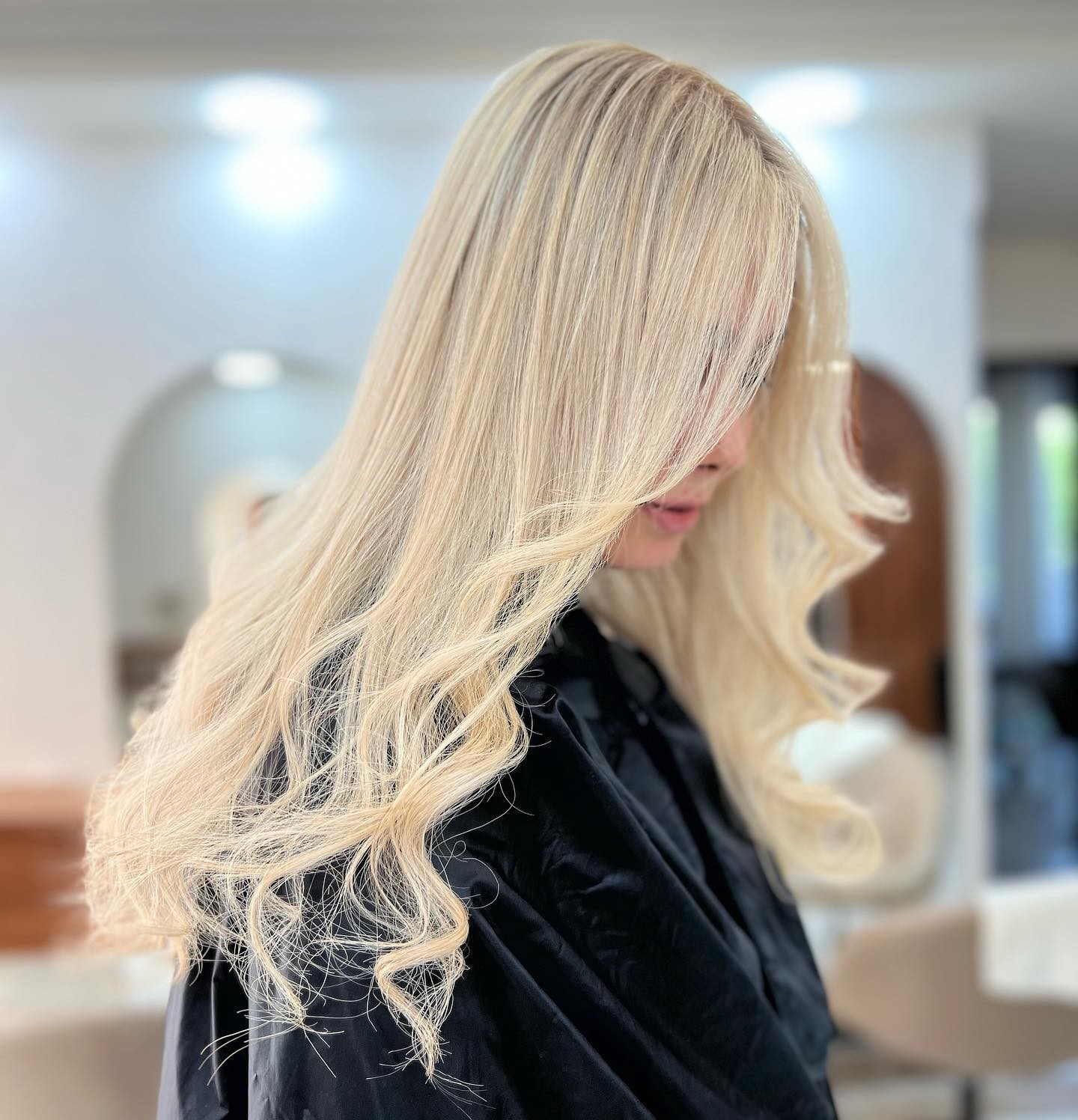 Glossy Platinum Blonde