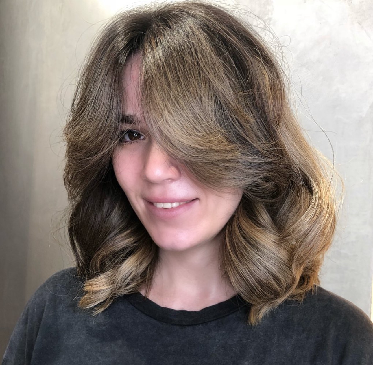 Voluminous Waves with Highlights