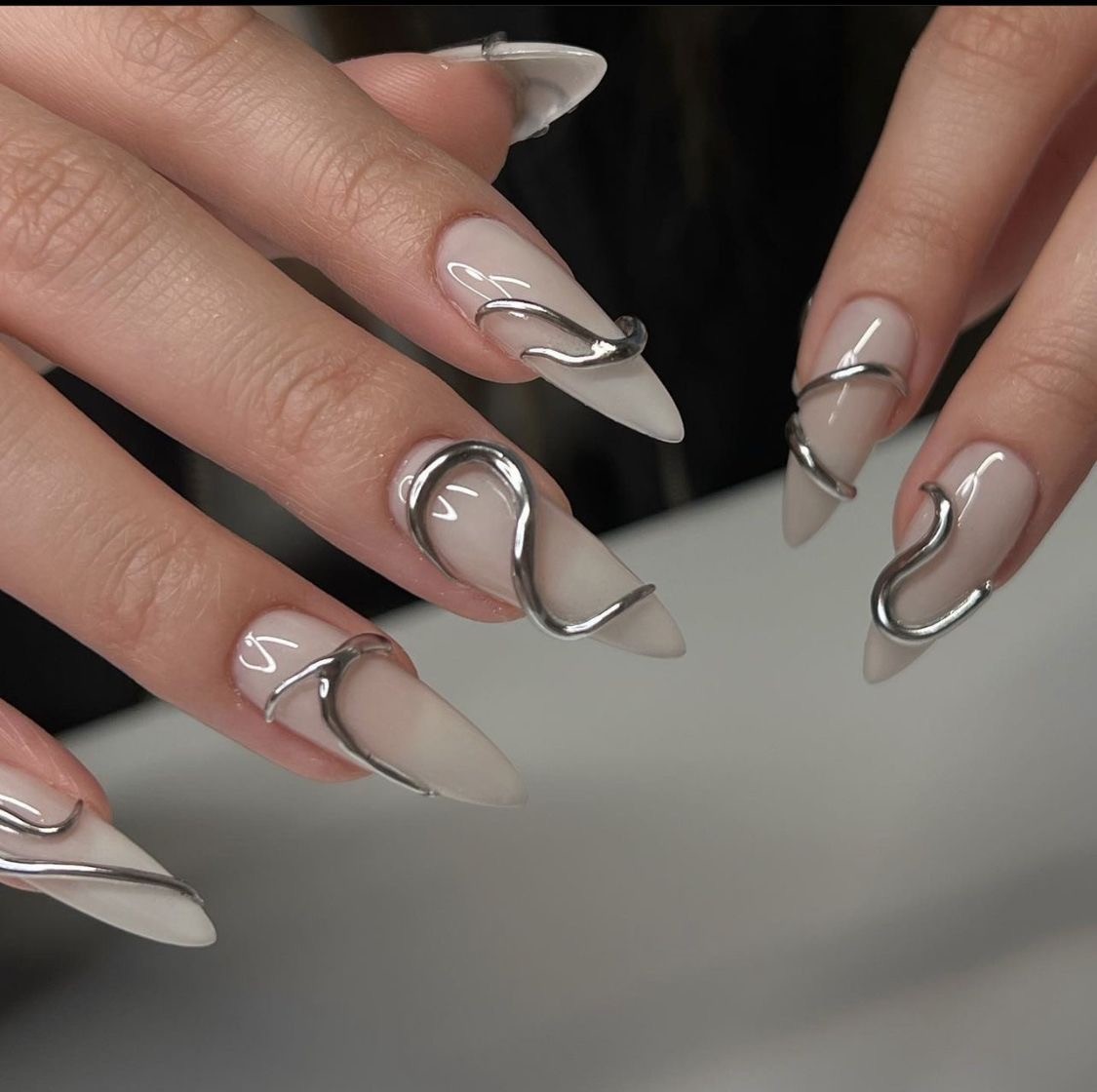 3D Chrome Nails