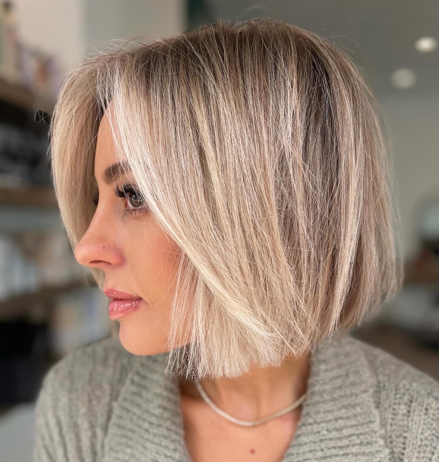 The Sophisticated Straight Bob – Timeless Allure